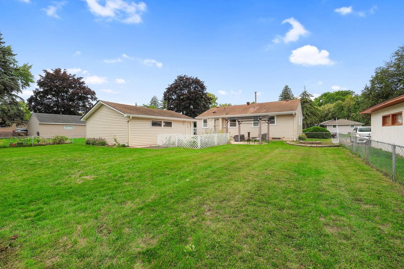 6324 Lee Avenue N, Brooklyn Center, MN 55429 30_16674.jpg