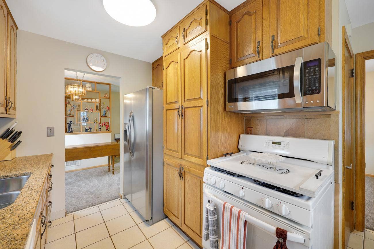 6324 Lee Avenue N, Brooklyn Center, MN 55429 8_16706.jpg