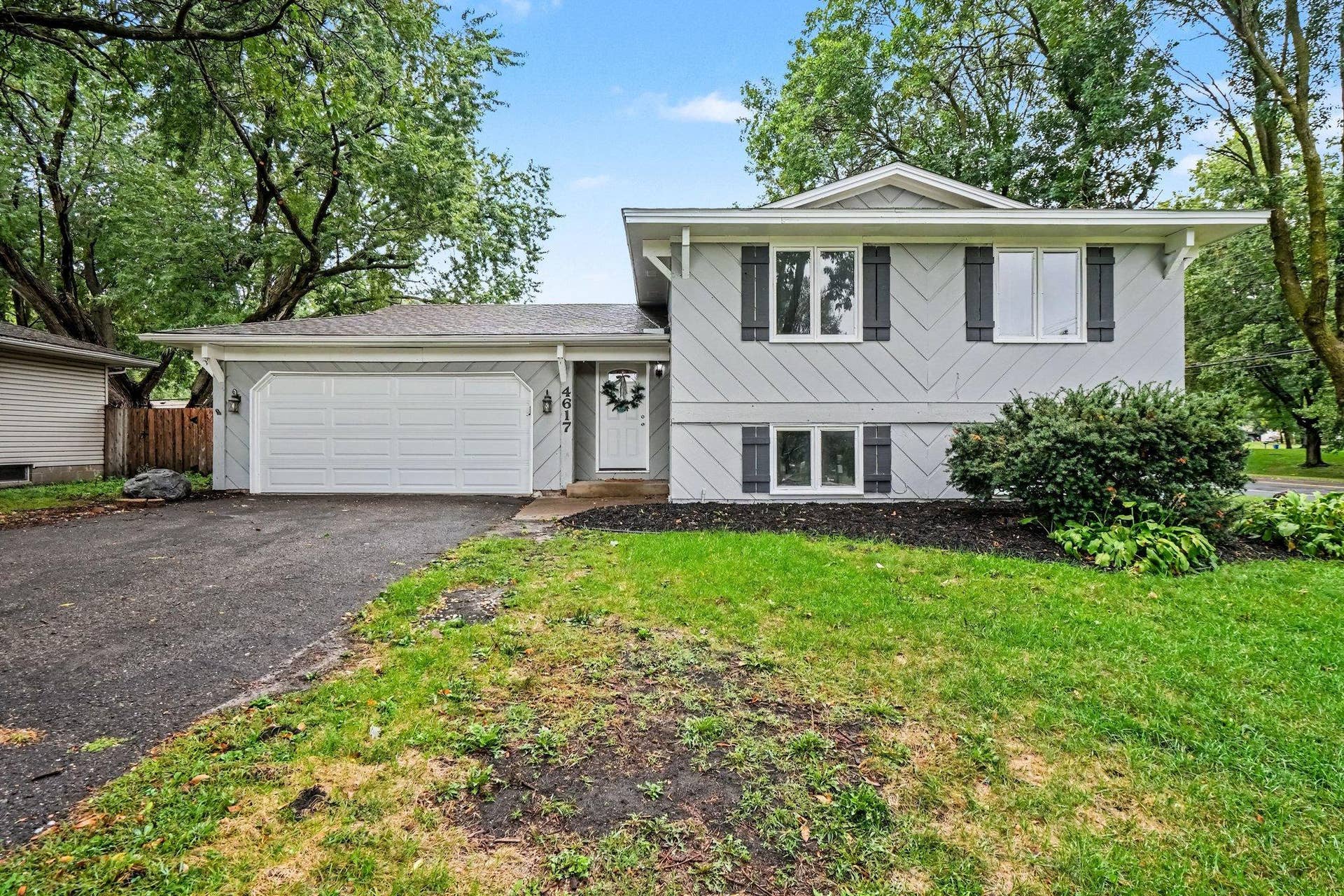 4617 81st Lane N, Brooklyn Park, MN 55443 4617 81st Lane N, Brooklyn Park, MN 55443