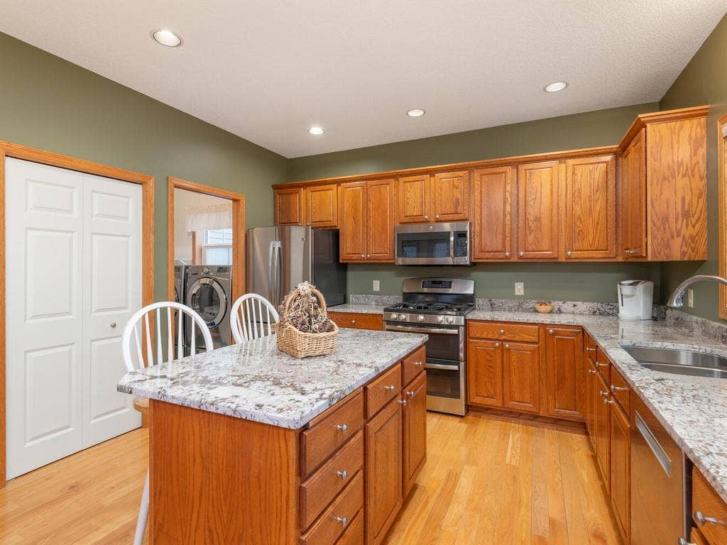 15344 64th Place N, Maple Grove, MN 55311 15344 64th Place N, Maple Grove, MN 55311