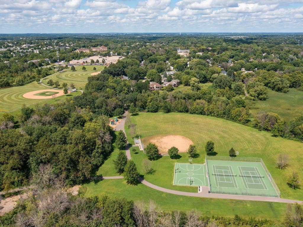 15344 64th Place N, Maple Grove, MN 55311 15344 64th Place N, Maple Grove, MN 55311