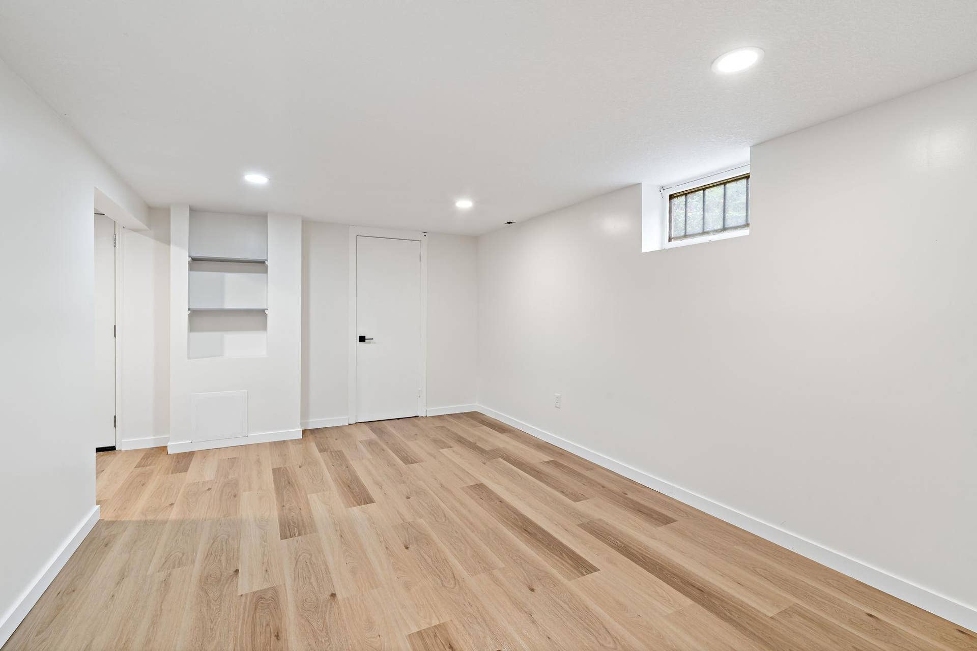 1579 Leone Avenue, 88, Saint Paul, MN 55106 Lower Level Entertainment Room