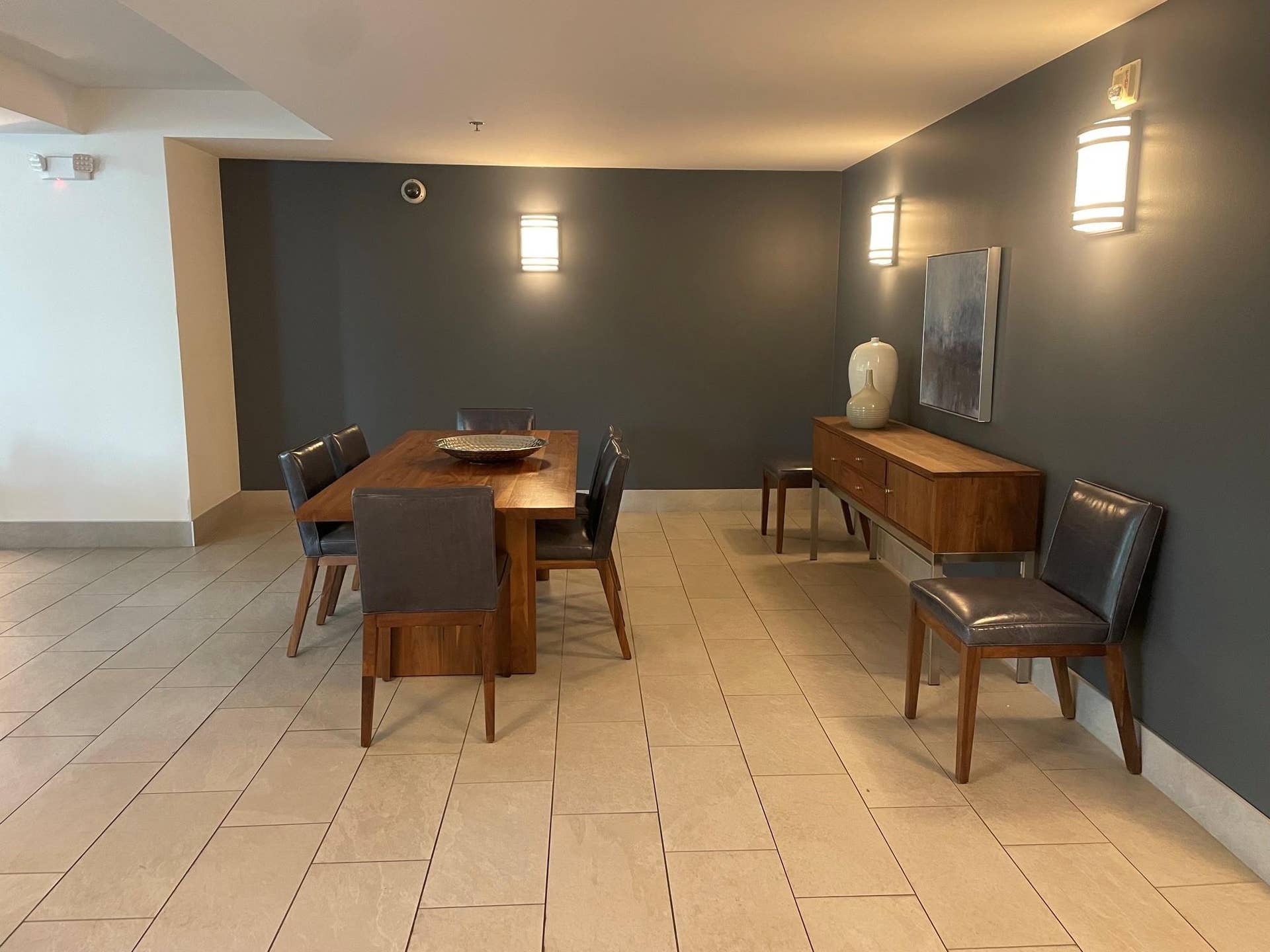 Common Area - 284 Spring Street.jpg