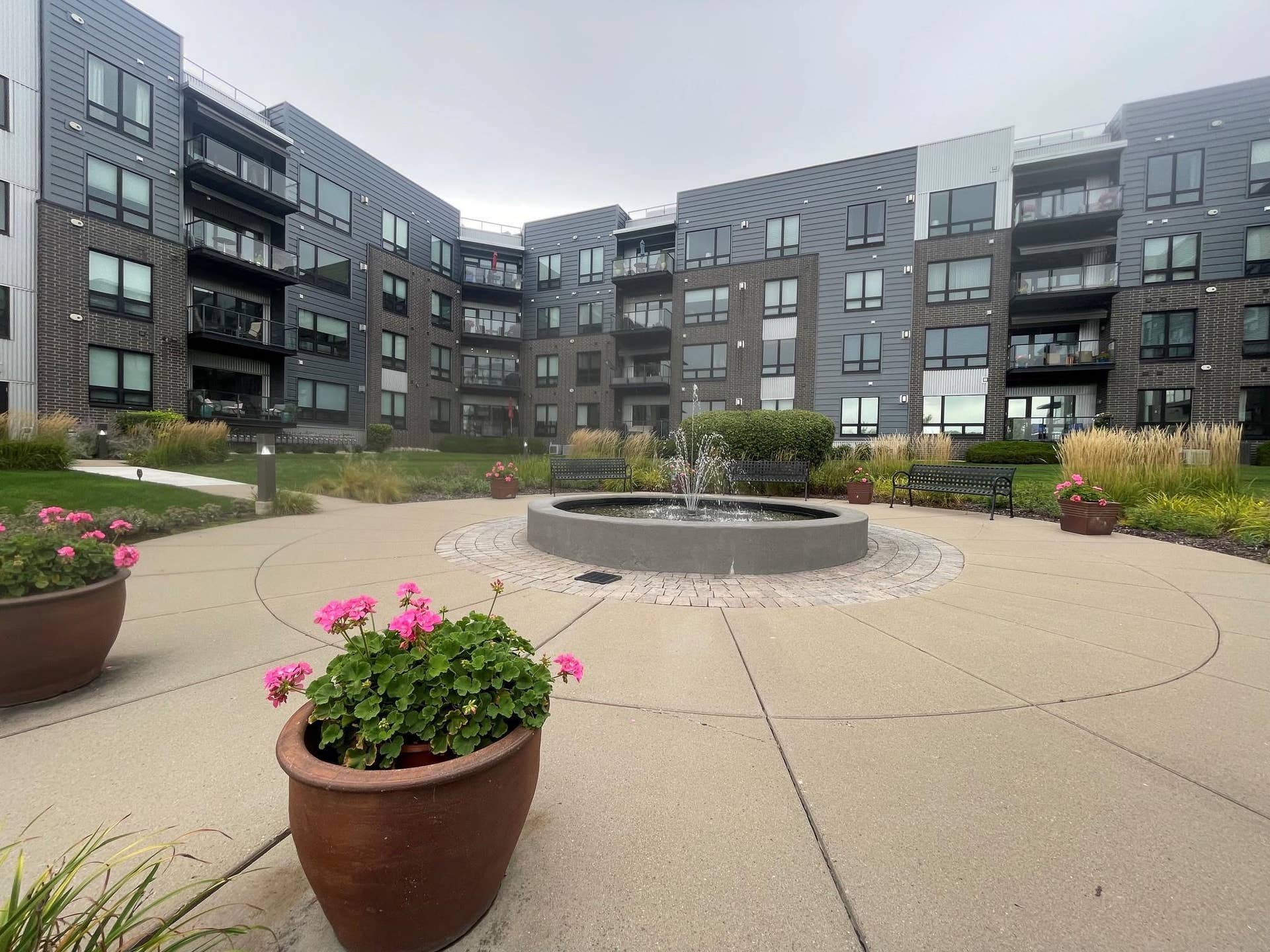284 Spring Street - Courtyard 3.jpg