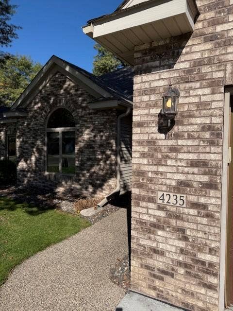 4235 4th Street S, Saint Cloud, MN 56301 5 front walk.jpg