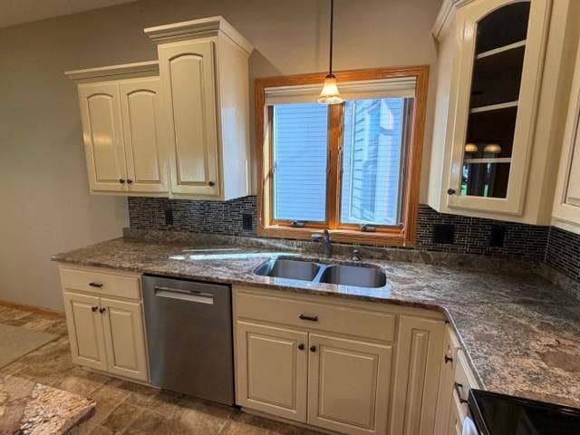 4235 4th Street S, Saint Cloud, MN 56301 23 sink and dishwasher.jpg