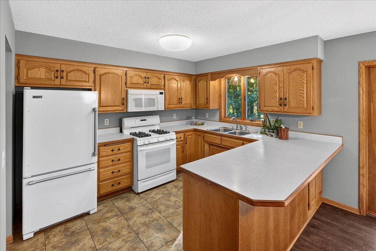 4926 Shady Lane, North Branch, MN 55056 16-016.jpg