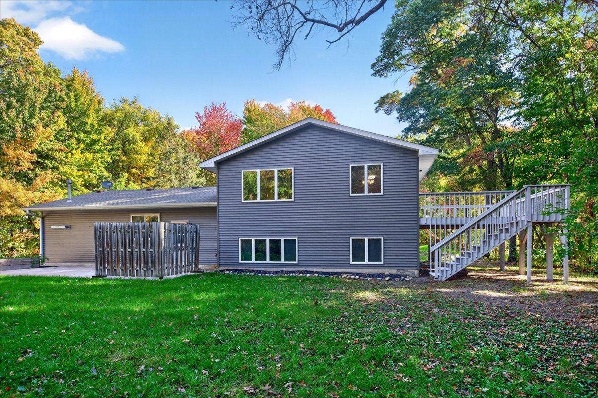 4926 Shady Lane, North Branch, MN 55056 07-007.jpg
