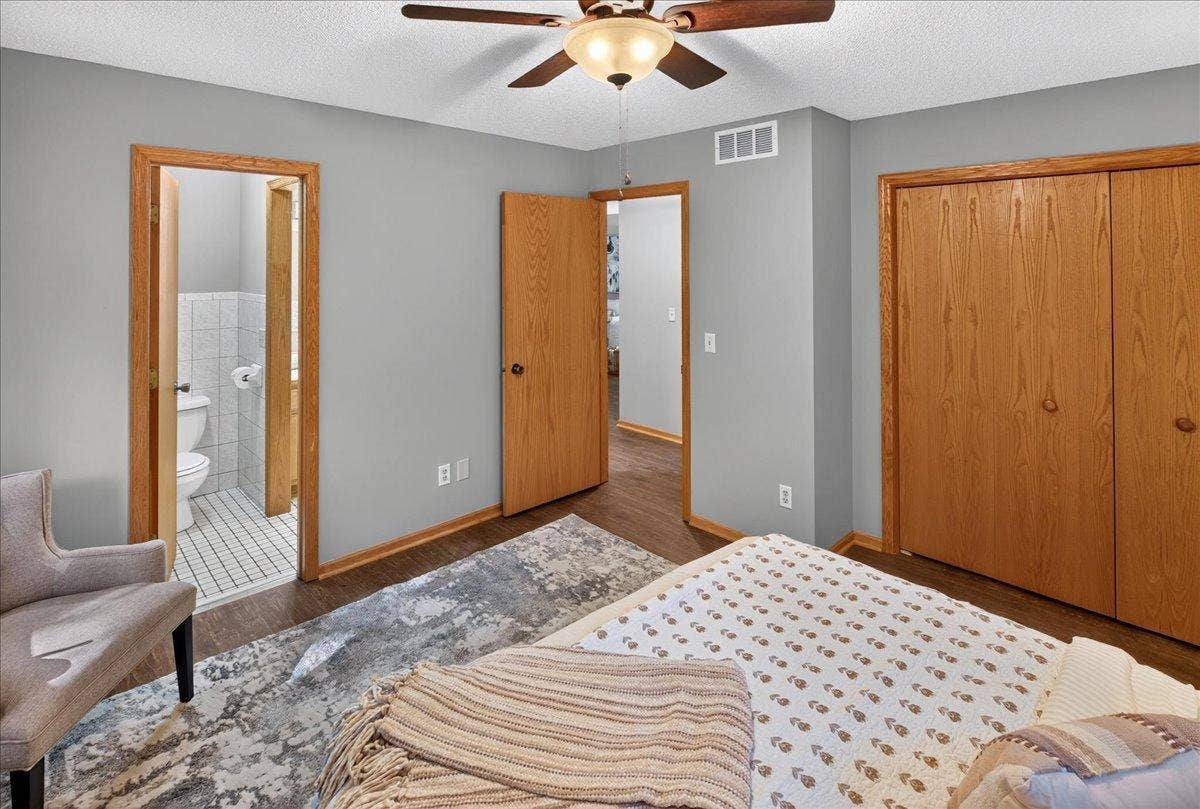 4926 Shady Lane, North Branch, MN 55056 22-022.jpg