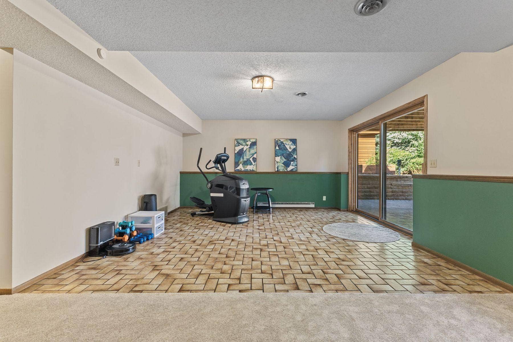 1615 Laurel Avenue, Hudson, WI 54016 1615 Laurel Avenue, Hudson, WI 54016