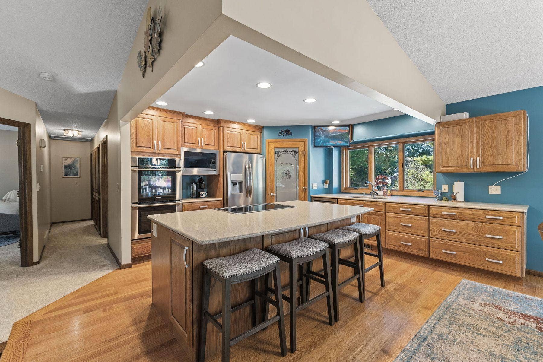 1615 Laurel Avenue, Hudson, WI 54016 1615 Laurel Avenue, Hudson, WI 54016