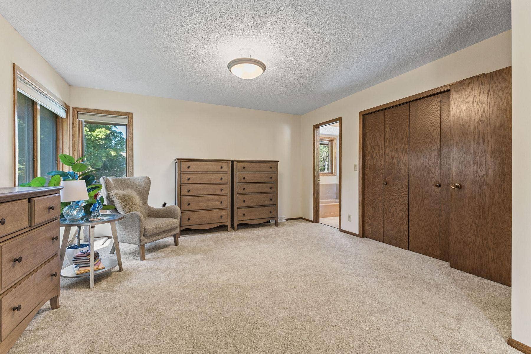 1615 Laurel Avenue, Hudson, WI 54016 1615 Laurel Avenue, Hudson, WI 54016