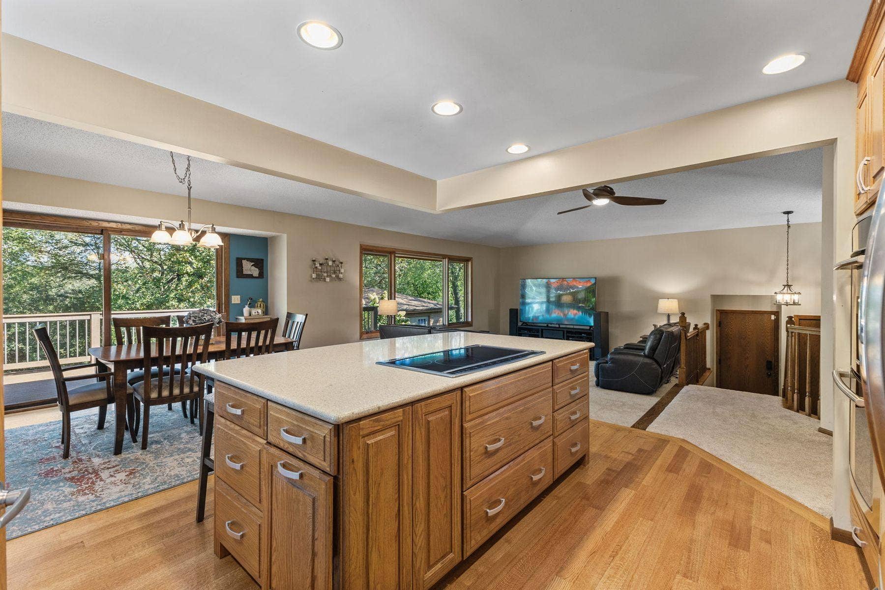 1615 Laurel Avenue, Hudson, WI 54016 1615 Laurel Avenue, Hudson, WI 54016