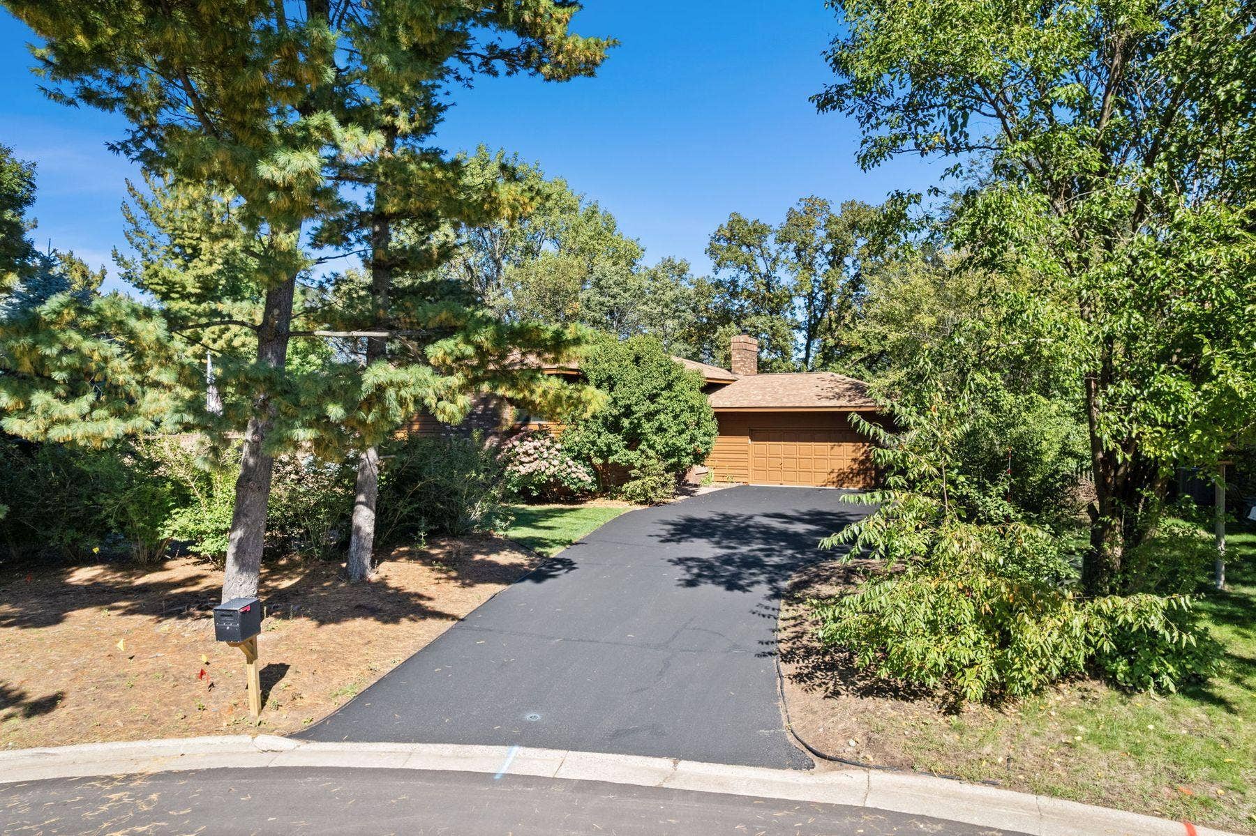 1615 Laurel Avenue, Hudson, WI 54016 1615 Laurel Avenue, Hudson, WI 54016