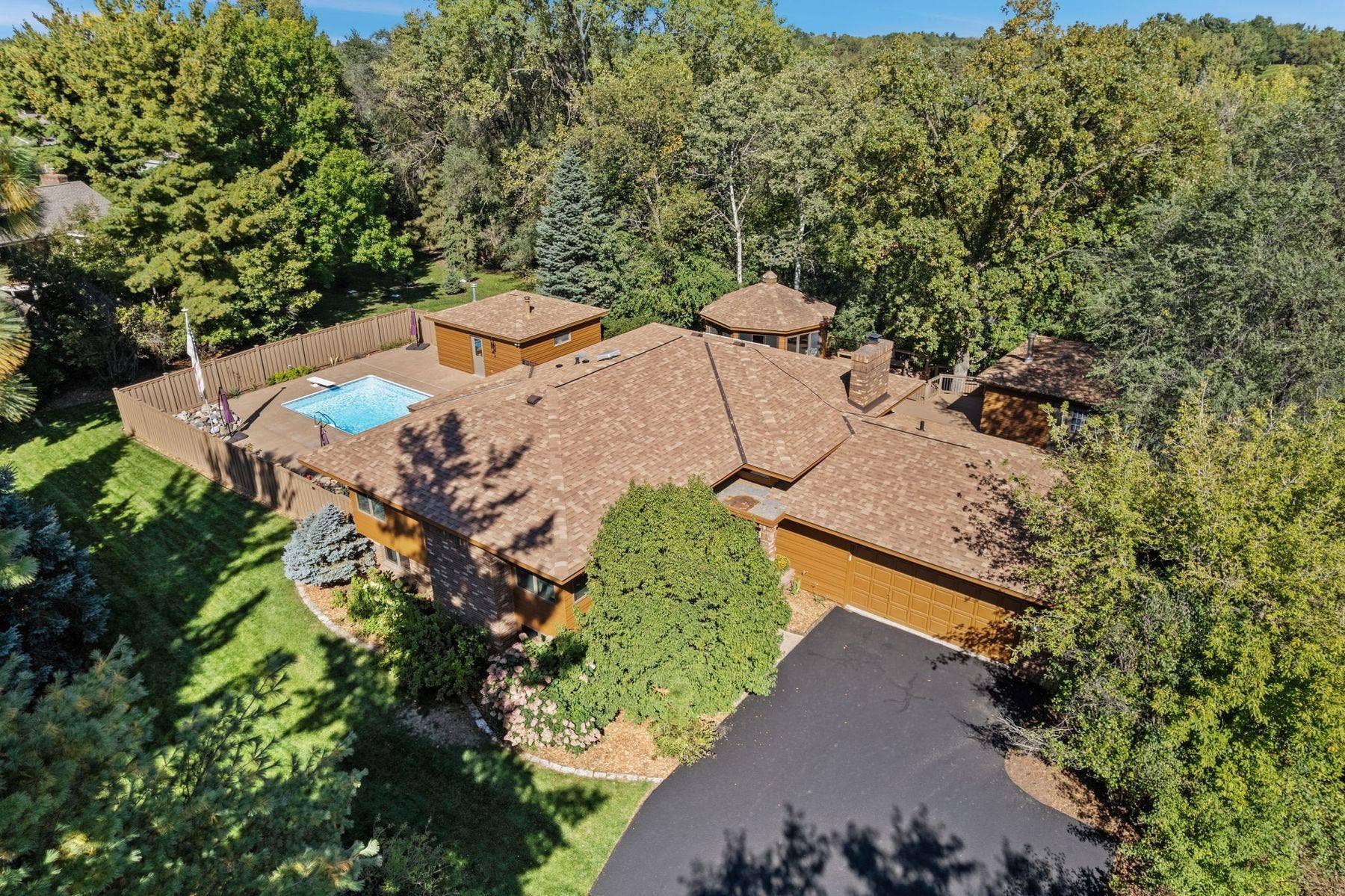 1615 Laurel Avenue, Hudson, WI 54016 1615 Laurel Avenue, Hudson, WI 54016
