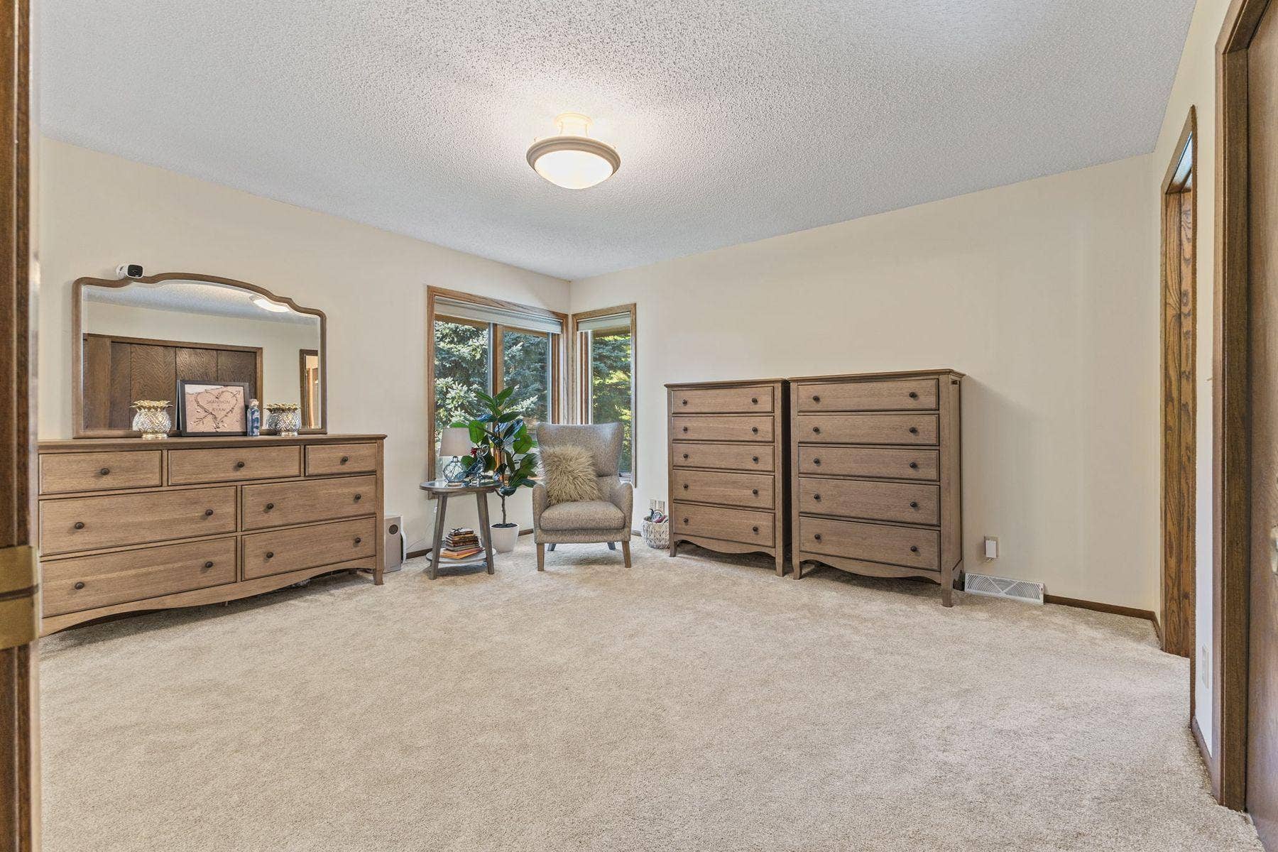 1615 Laurel Avenue, Hudson, WI 54016 1615 Laurel Avenue, Hudson, WI 54016