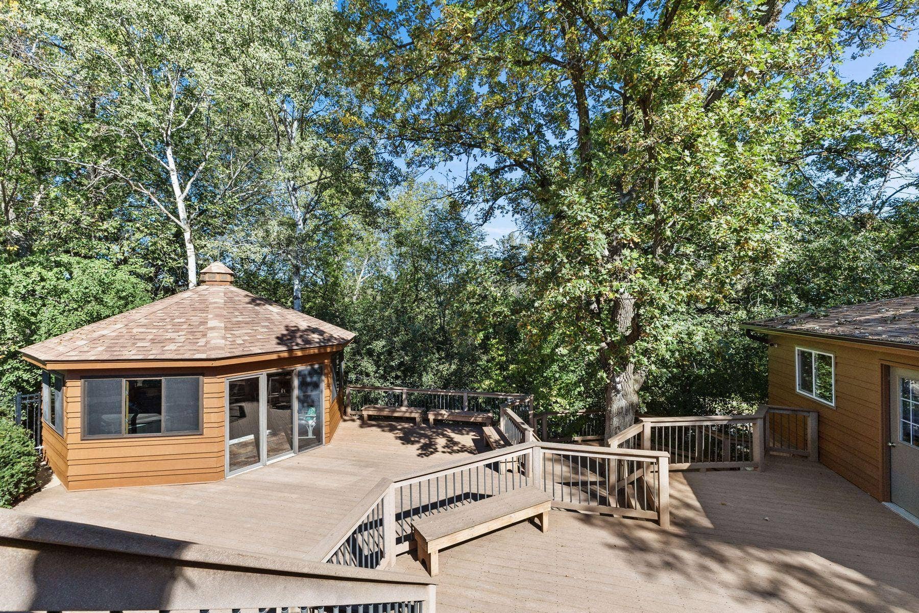 1615 Laurel Avenue, Hudson, WI 54016 1615 Laurel Avenue, Hudson, WI 54016