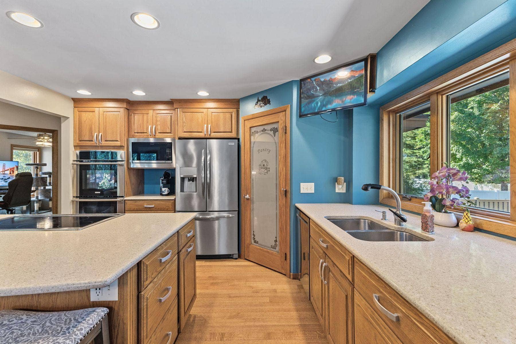 1615 Laurel Avenue, Hudson, WI 54016 1615 Laurel Avenue, Hudson, WI 54016