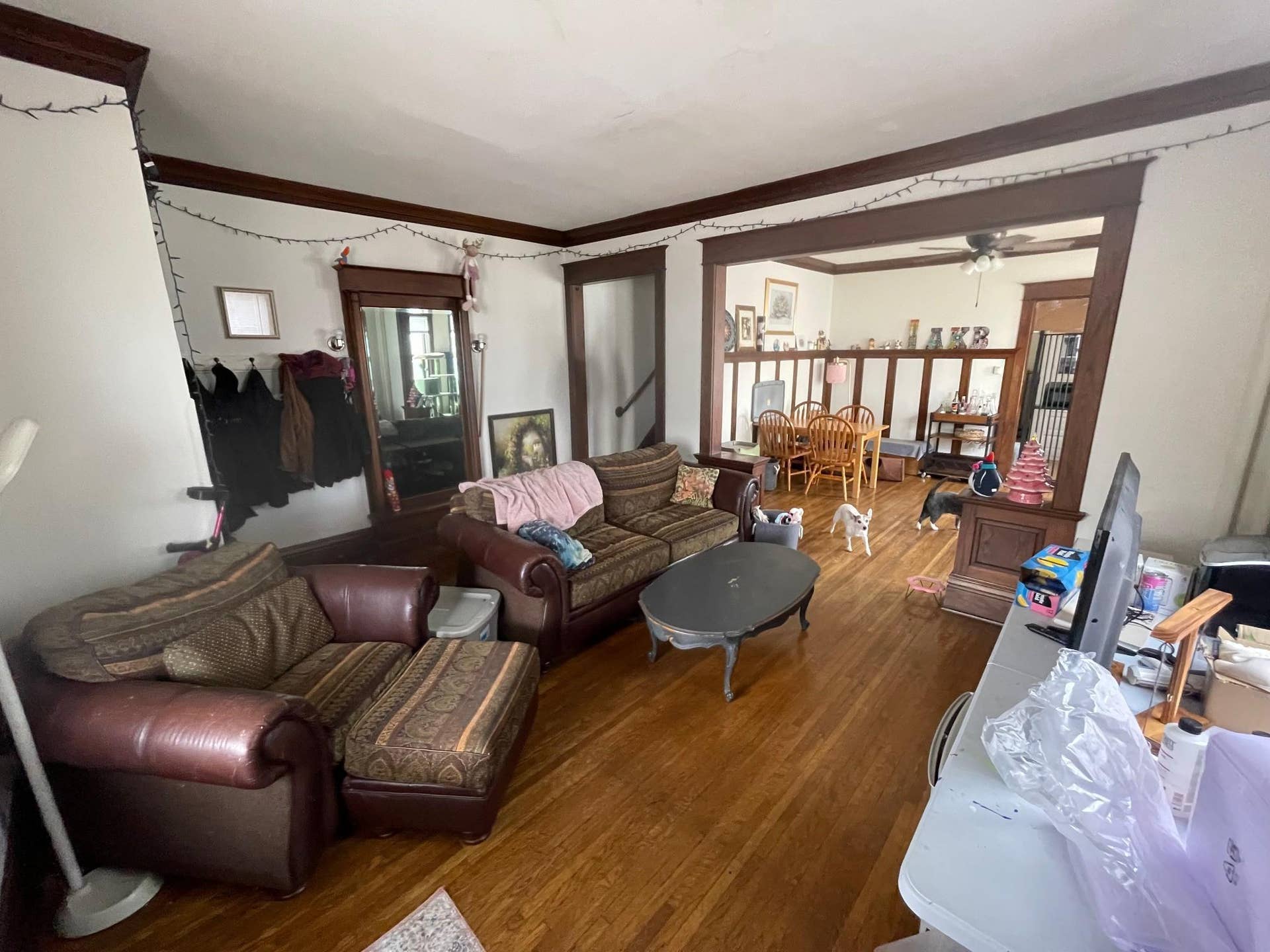 1607 Living Room.jpg