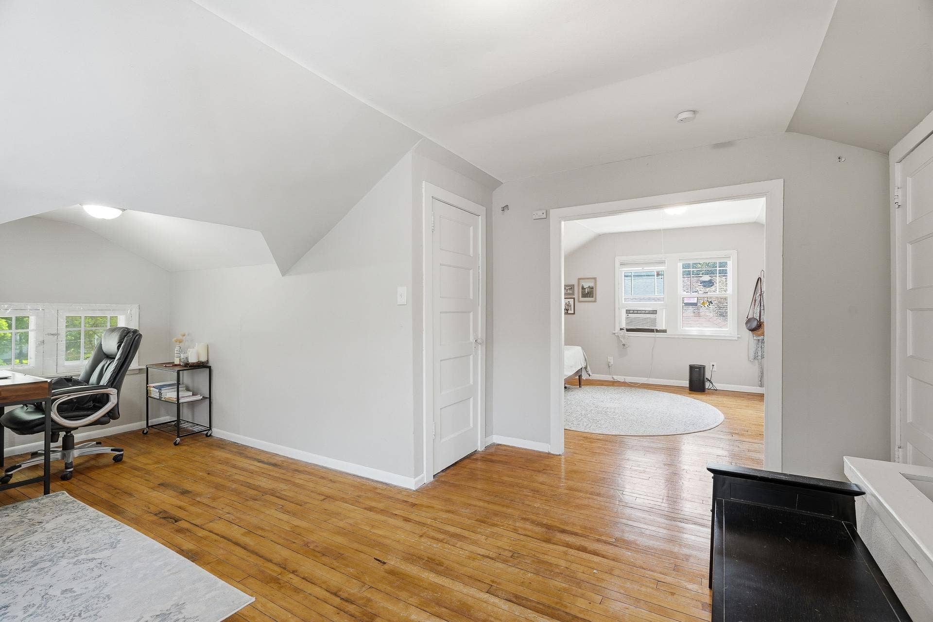 4220 Minnehaha Ave MLS-36.jpg