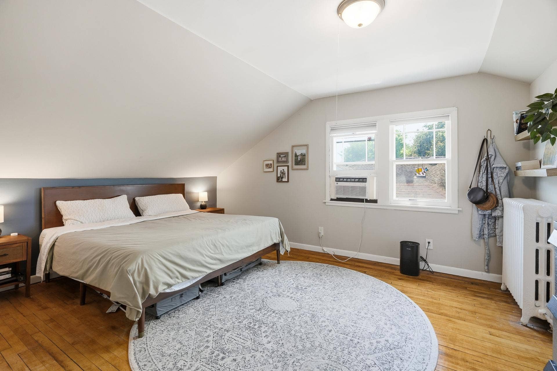 4220 Minnehaha Ave MLS-40.jpg