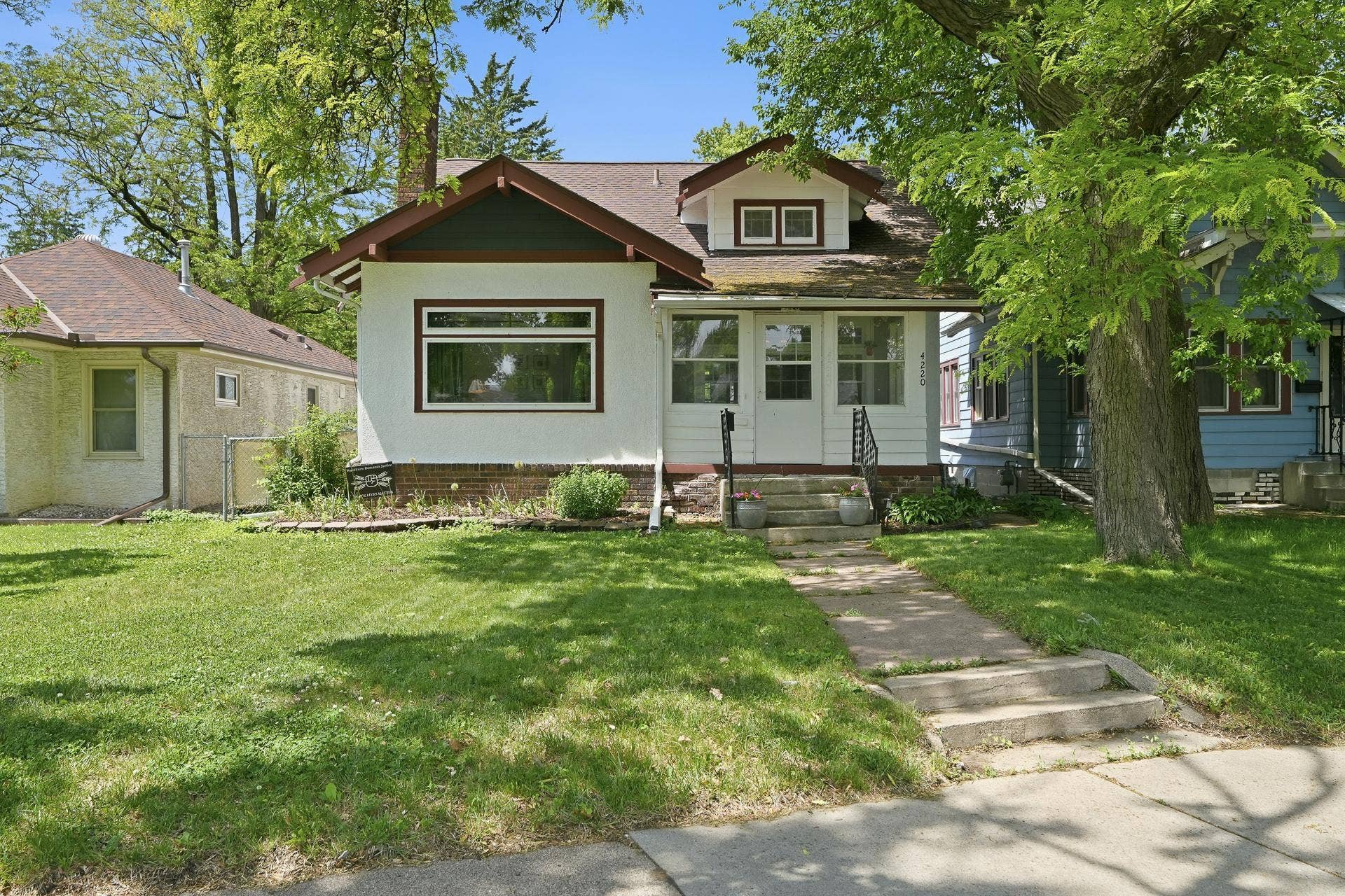 4220 Minnehaha Ave MLS-1.jpg