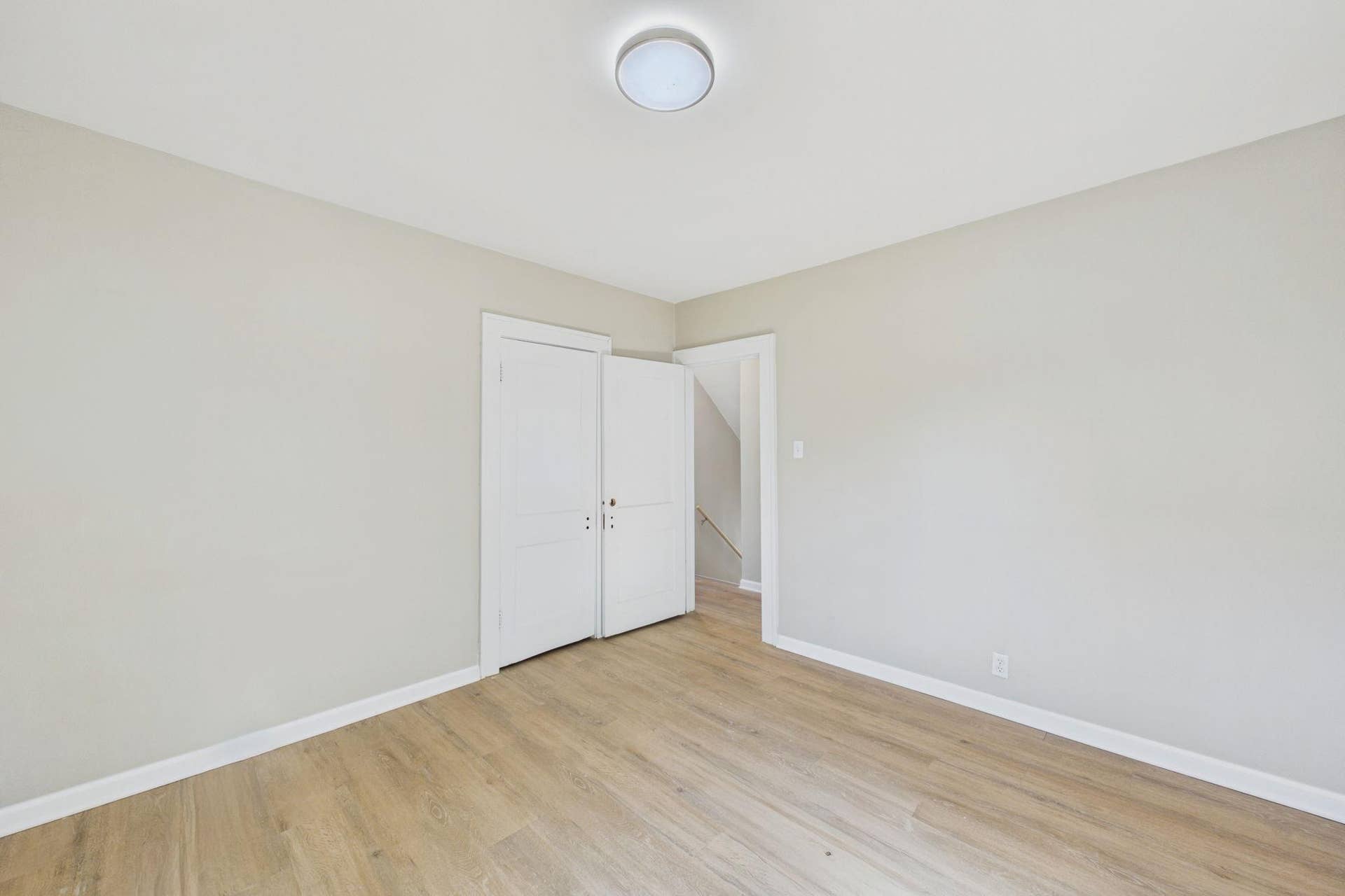 3748 5th Avenue S, 11, Minneapolis, MN 55409 23-web-or-mls-3748 5th Ave S-23.jpg