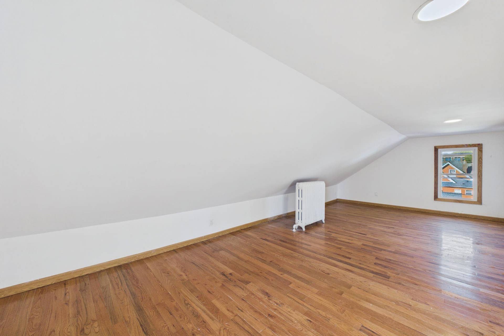 3748 5th Avenue S, 11, Minneapolis, MN 55409 27-web-or-mls-3748 5th Ave S-27.jpg