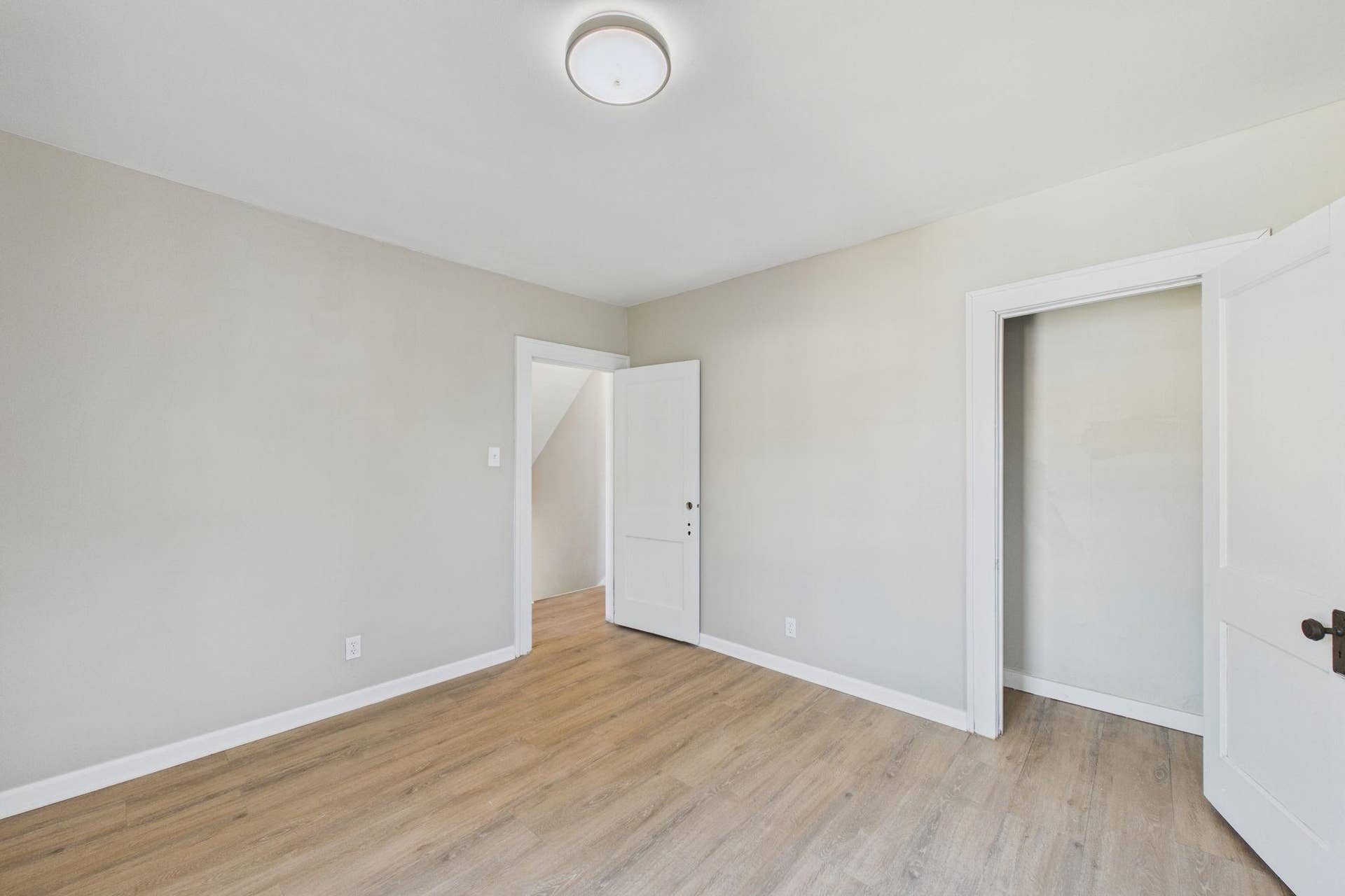 3748 5th Avenue S, 11, Minneapolis, MN 55409 26-web-or-mls-3748 5th Ave S-26.jpg