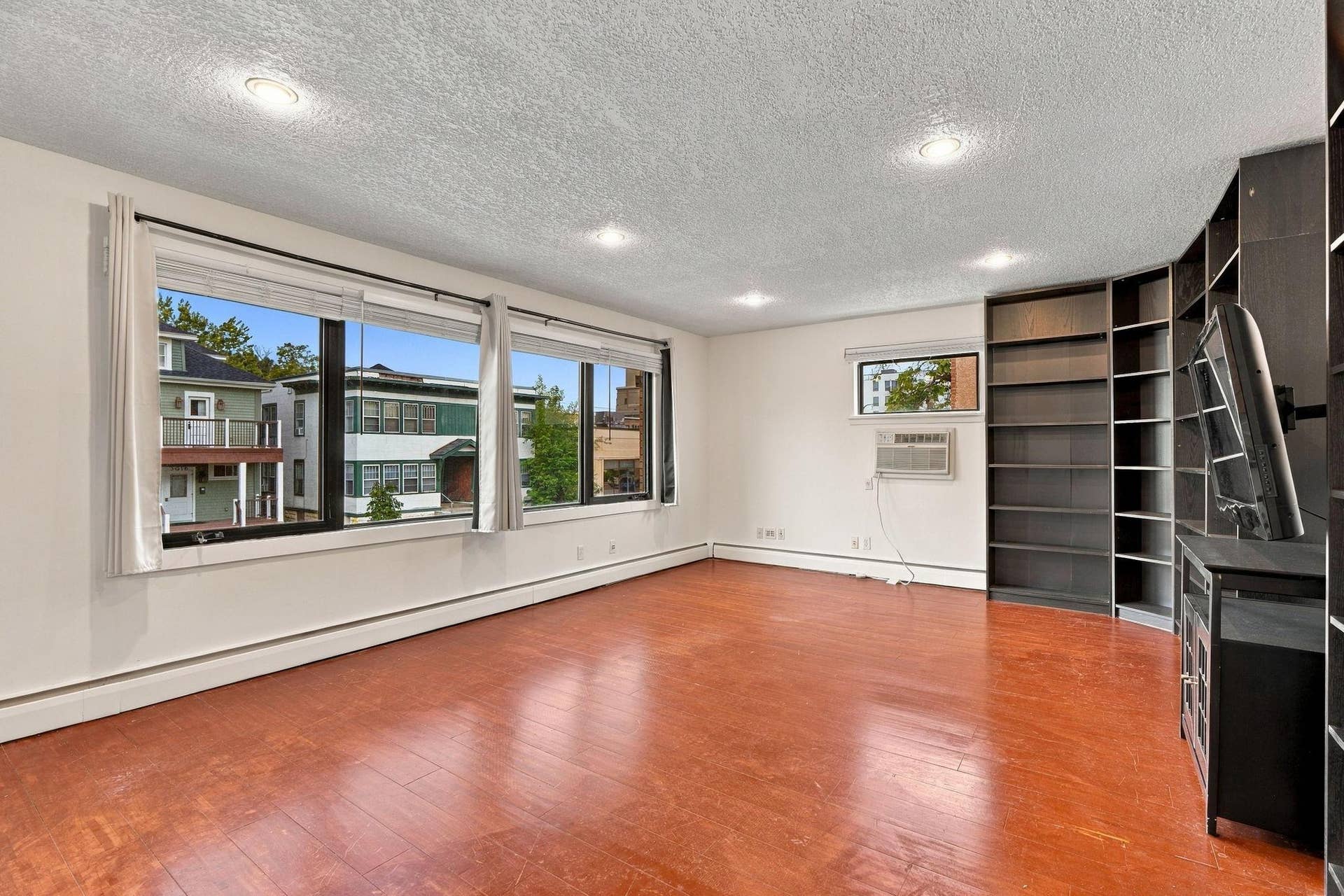 3019 Bryant Avenue S, #101, 70, Minneapolis, MN 55408