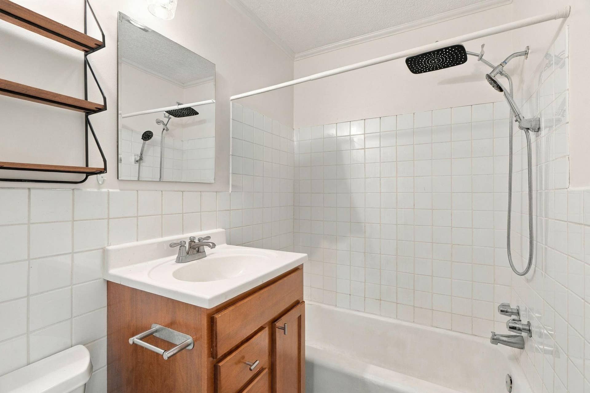 3019 Bryant Avenue S, #101, 70, Minneapolis, MN 55408