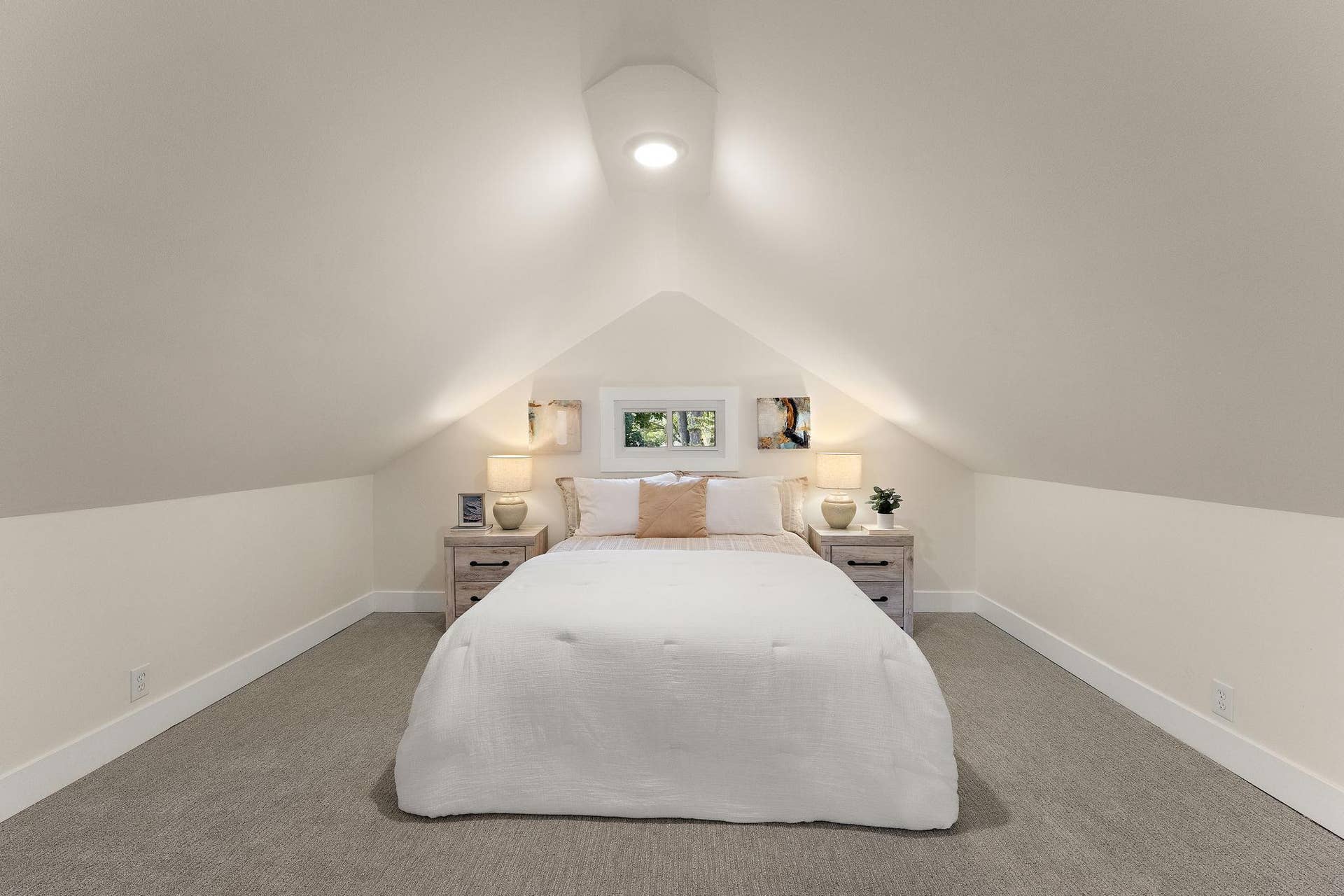 Fits beds either way on the wall to create your own dream layout