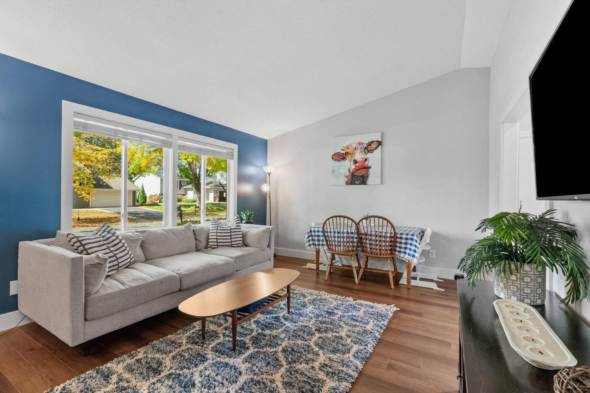 24-web-or-mls-9150 Orchid Ln-11.jpg