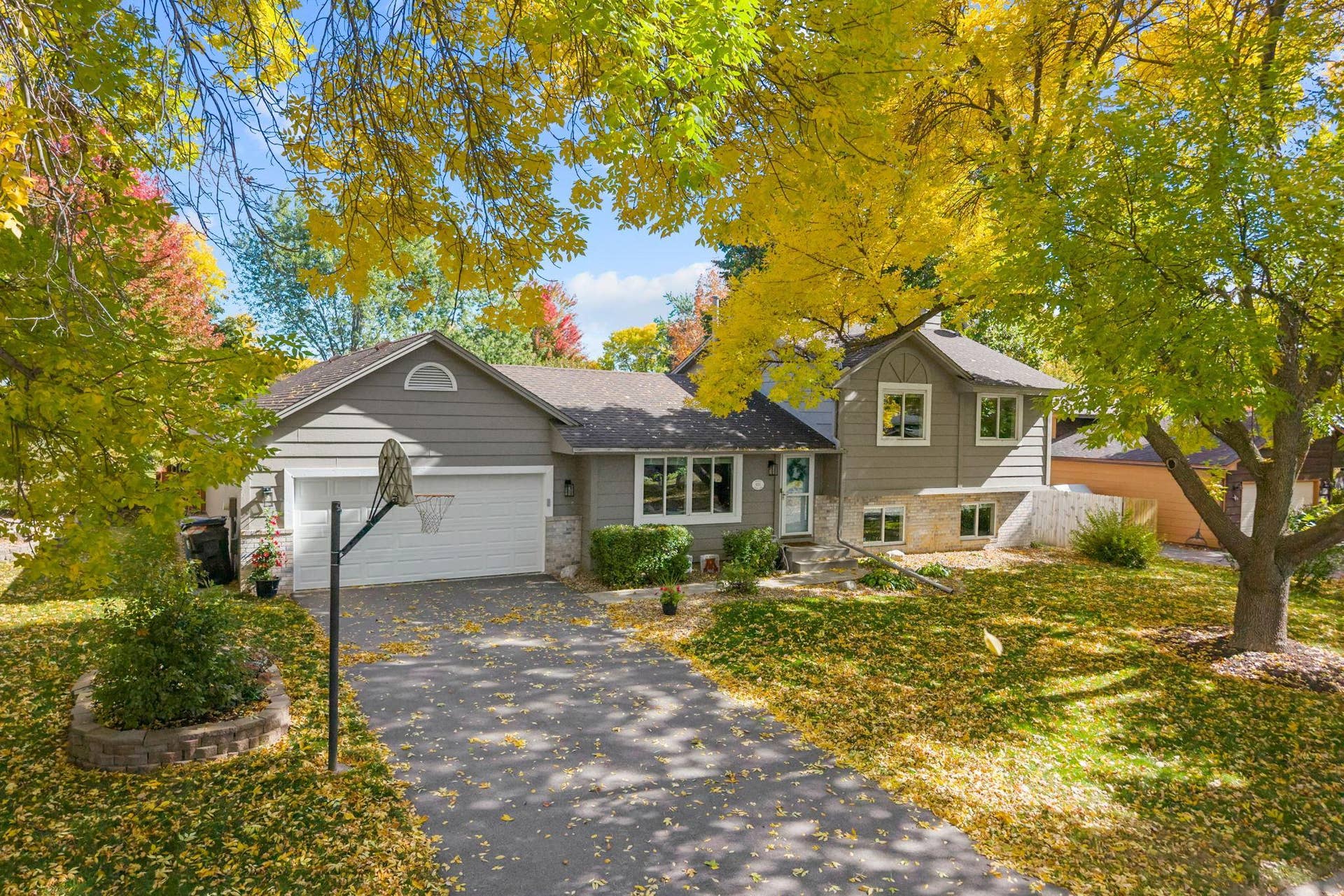 15-web-or-mls-9150 Orchid Ln-2.jpg
