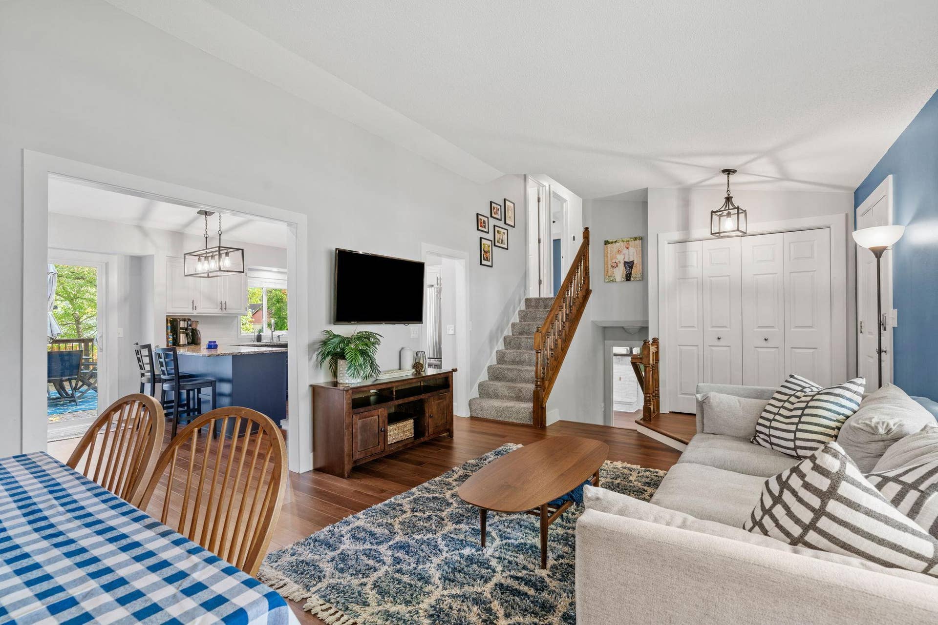 25-web-or-mls-9150 Orchid Ln-12.jpg