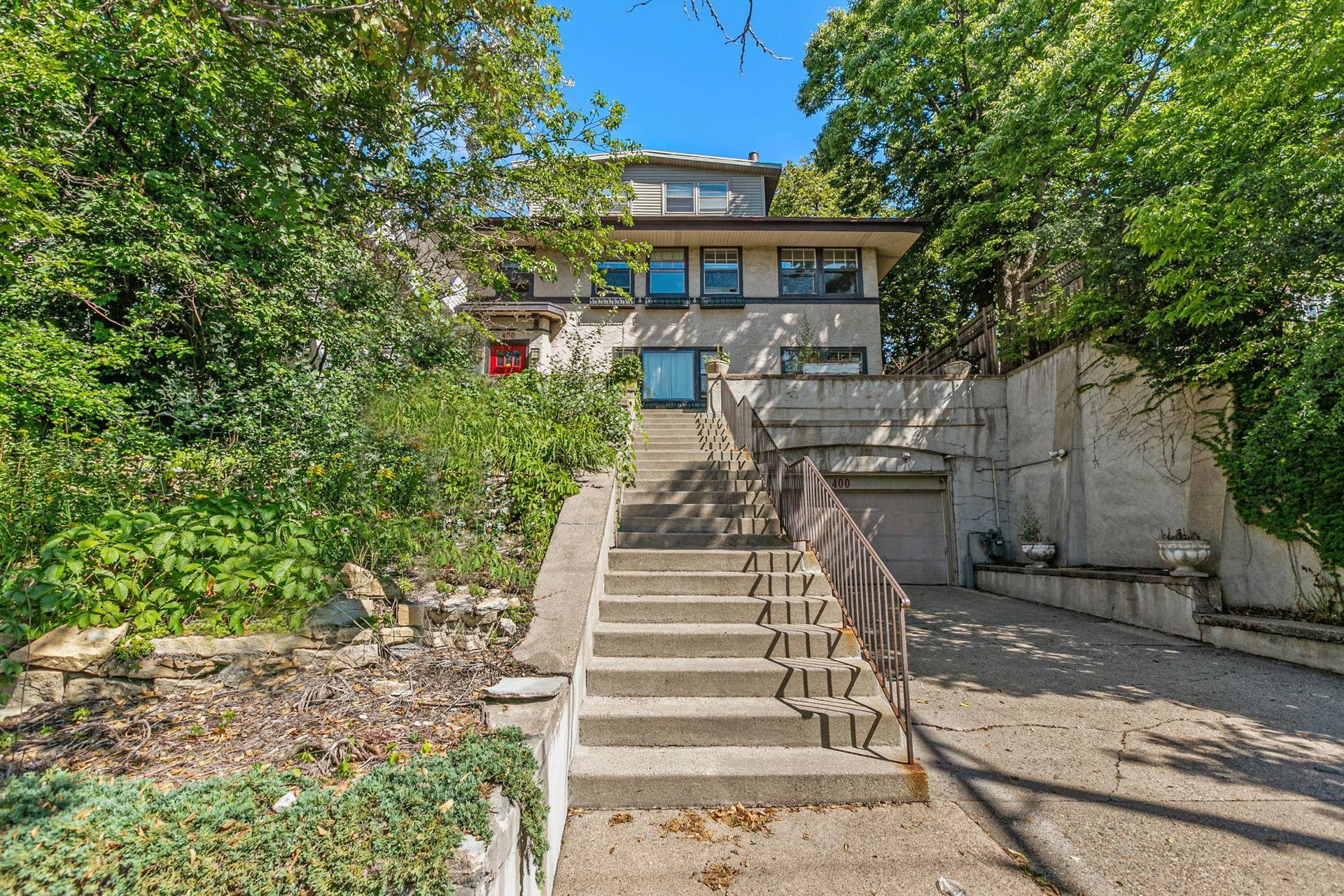 400 W Franklin Avenue, #2, 74, Minneapolis, MN 55405 400 W Franklin Avenue, #2, 74, Minneapolis, MN 55405