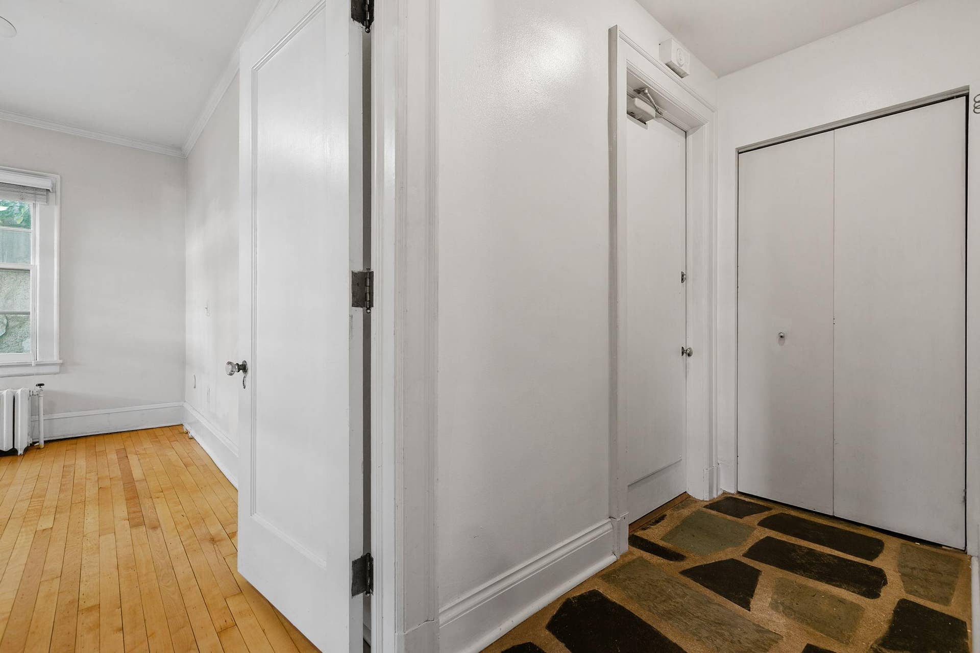 400 W Franklin Avenue, #2, 74, Minneapolis, MN 55405 400 W Franklin Avenue, #2, 74, Minneapolis, MN 55405