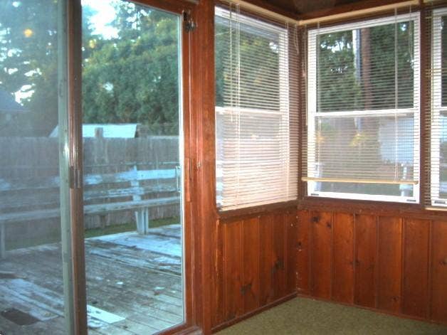 834 Hoyt Avenue W, 89, Saint Paul, MN 55117 834 Hoyt Ave. W. sliding door from porch to deck.JPG