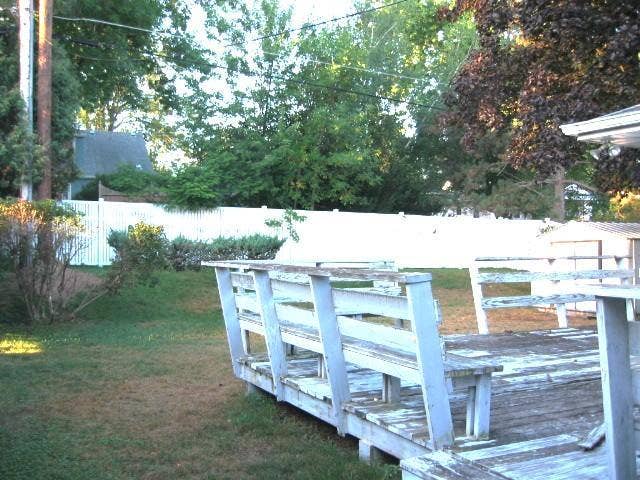 834 Hoyt Avenue W, 89, Saint Paul, MN 55117 834 Hoyt Ave. W. backyard.JPG