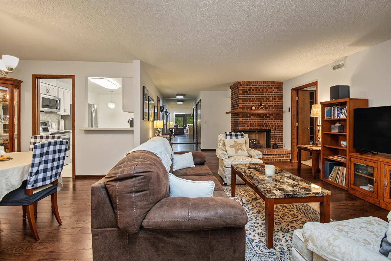 9700 Portland Avenue S, #128, Bloomington, MN 55420 9700 Portland Avenue S, #128, Bloomington, MN 55420