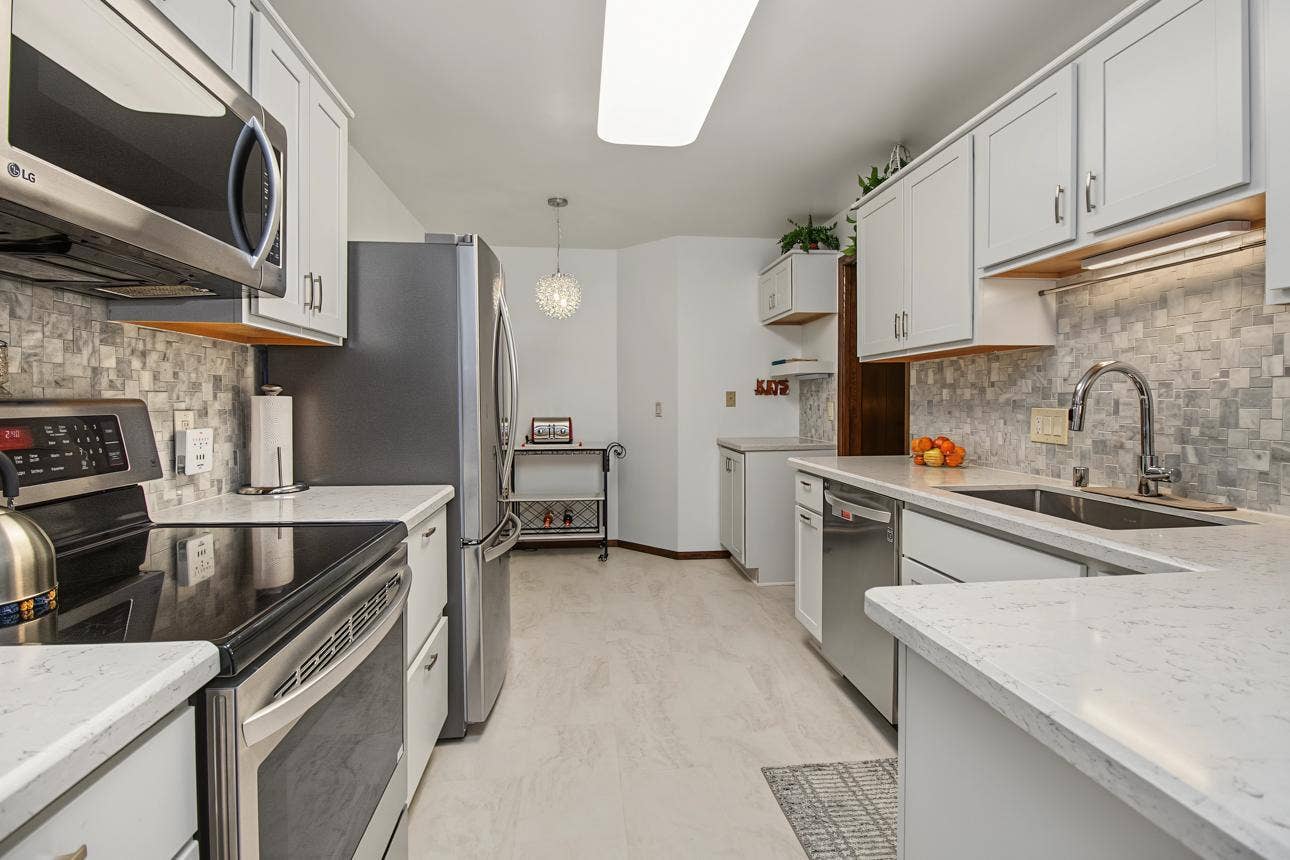 9700 Portland Avenue S, #128, Bloomington, MN 55420 Yes, there is room for a breakfast table.