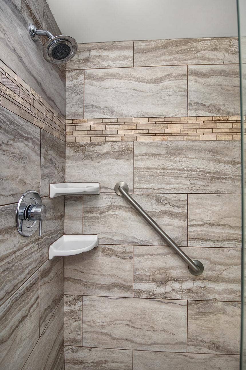 9700 Portland Avenue S, #128, Bloomington, MN 55420 This primary bath feels luxerious.