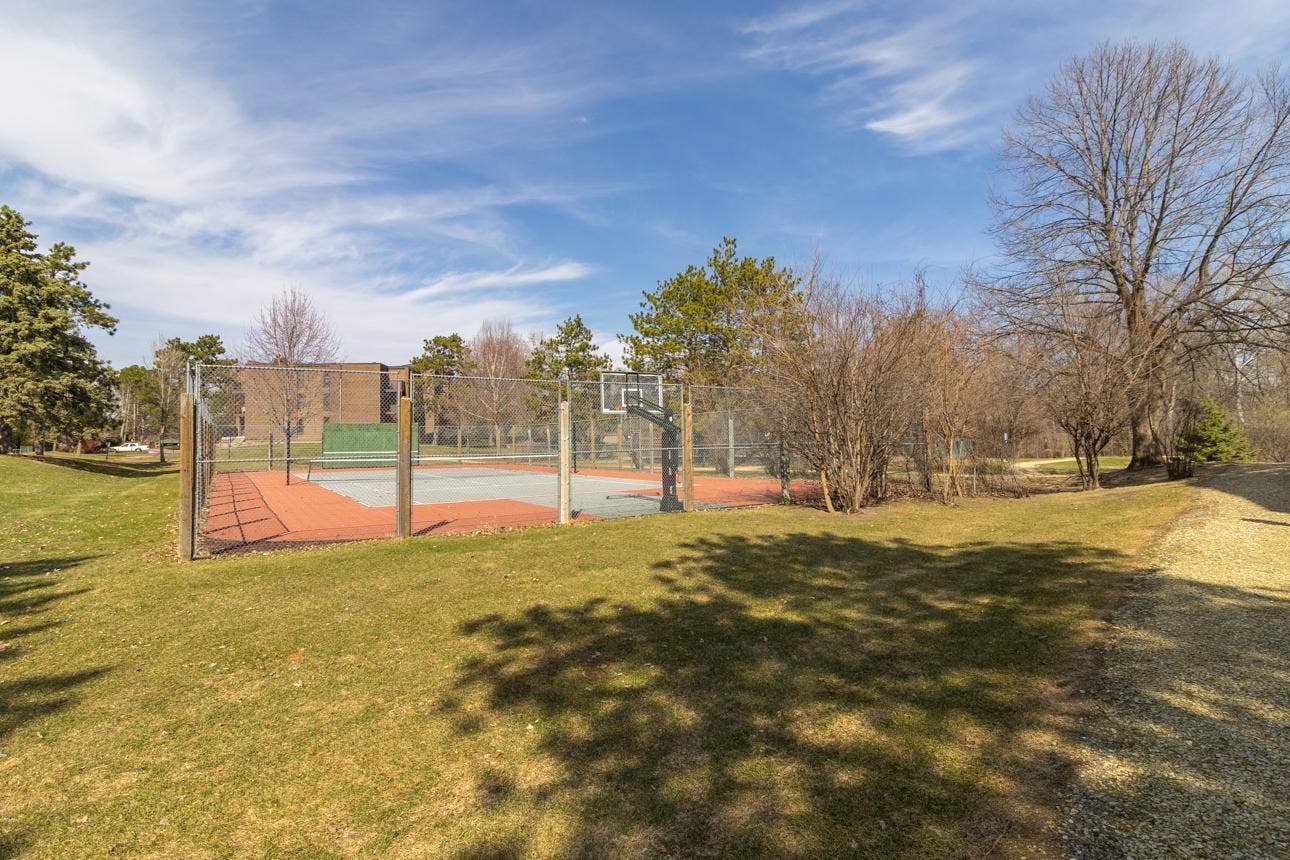9700 Portland Avenue S, #128, Bloomington, MN 55420 Tennis court.