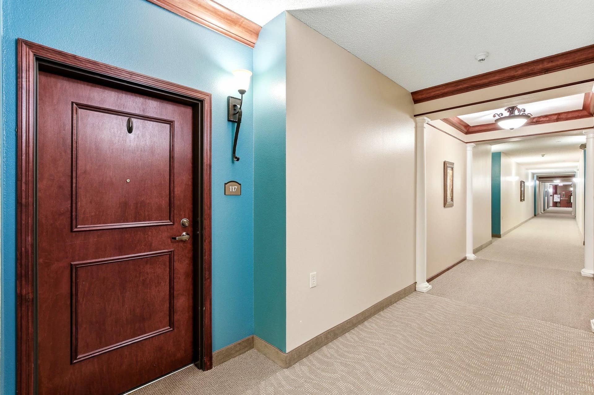 3800 85th Avenue N, #117, Brooklyn Park, MN 55443 An attractive wide hallway leads to the entry and common spaces.