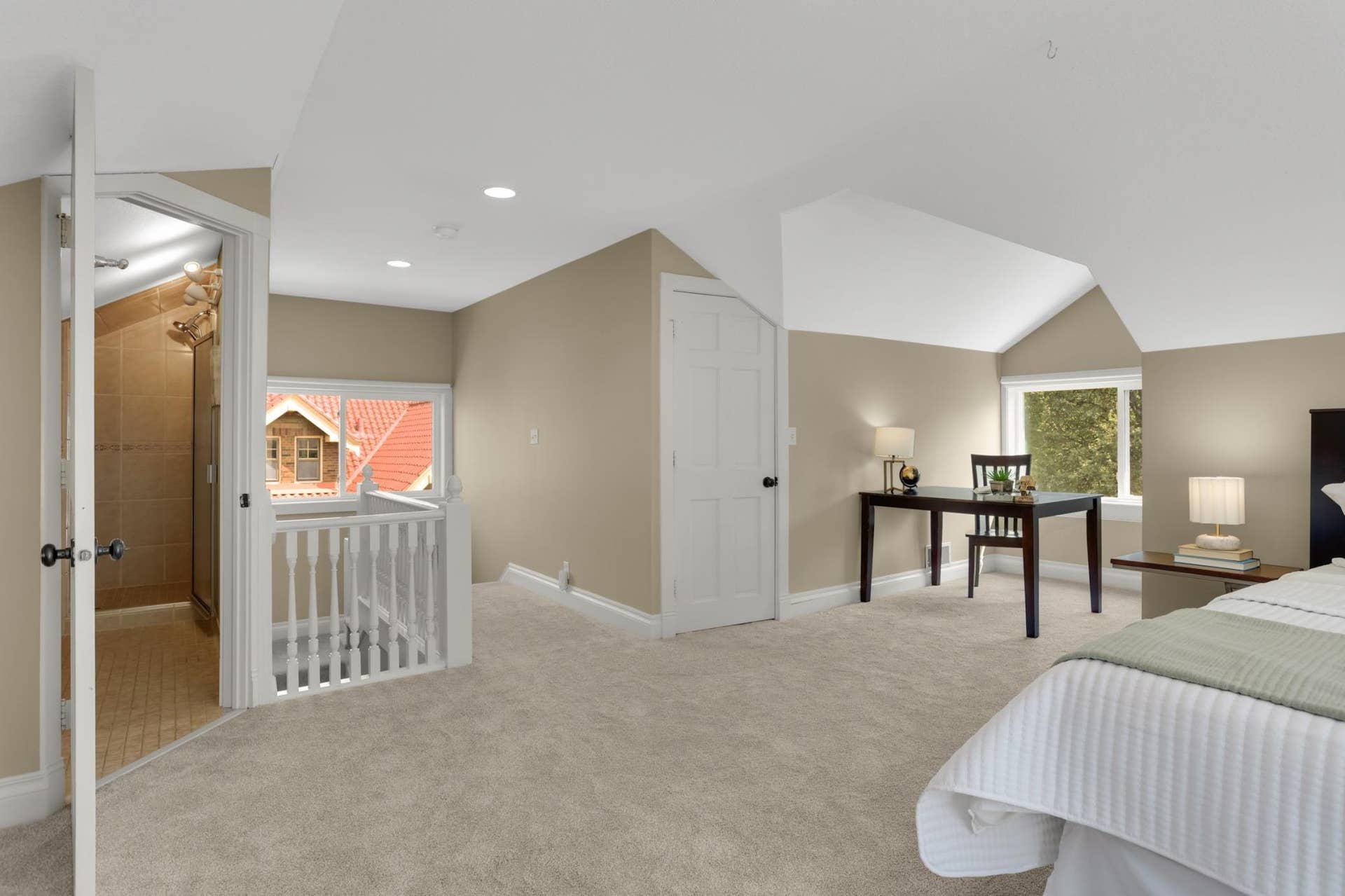1117 Portland Avenue, 96, Saint Paul, MN 55104 Perfect space for home office nook