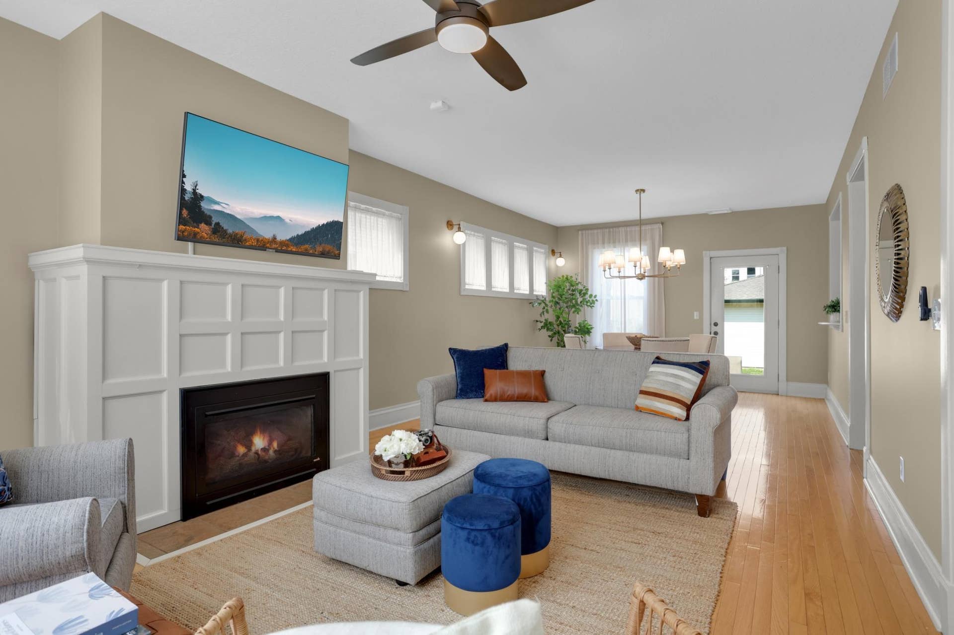 1117 Portland Avenue, 96, Saint Paul, MN 55104 Great flow between living, dining, and kitchen spaces allow for easy entertaining and everyday living. Multiple options to enter the great backyard!