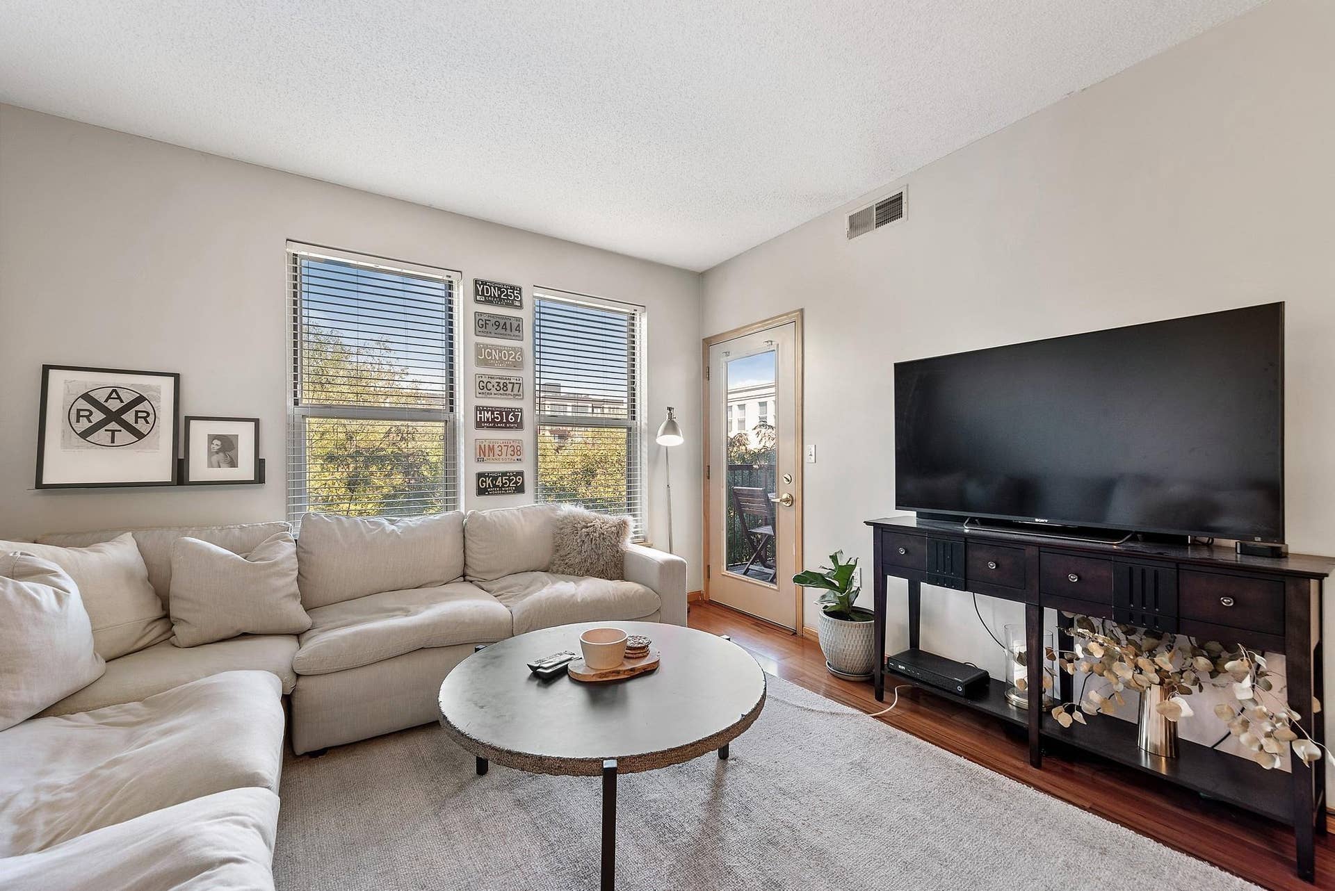 660 N 2nd Street, #305, 59, Minneapolis, MN 55401 660 N 2nd Street, #305, 59, Minneapolis, MN 55401
