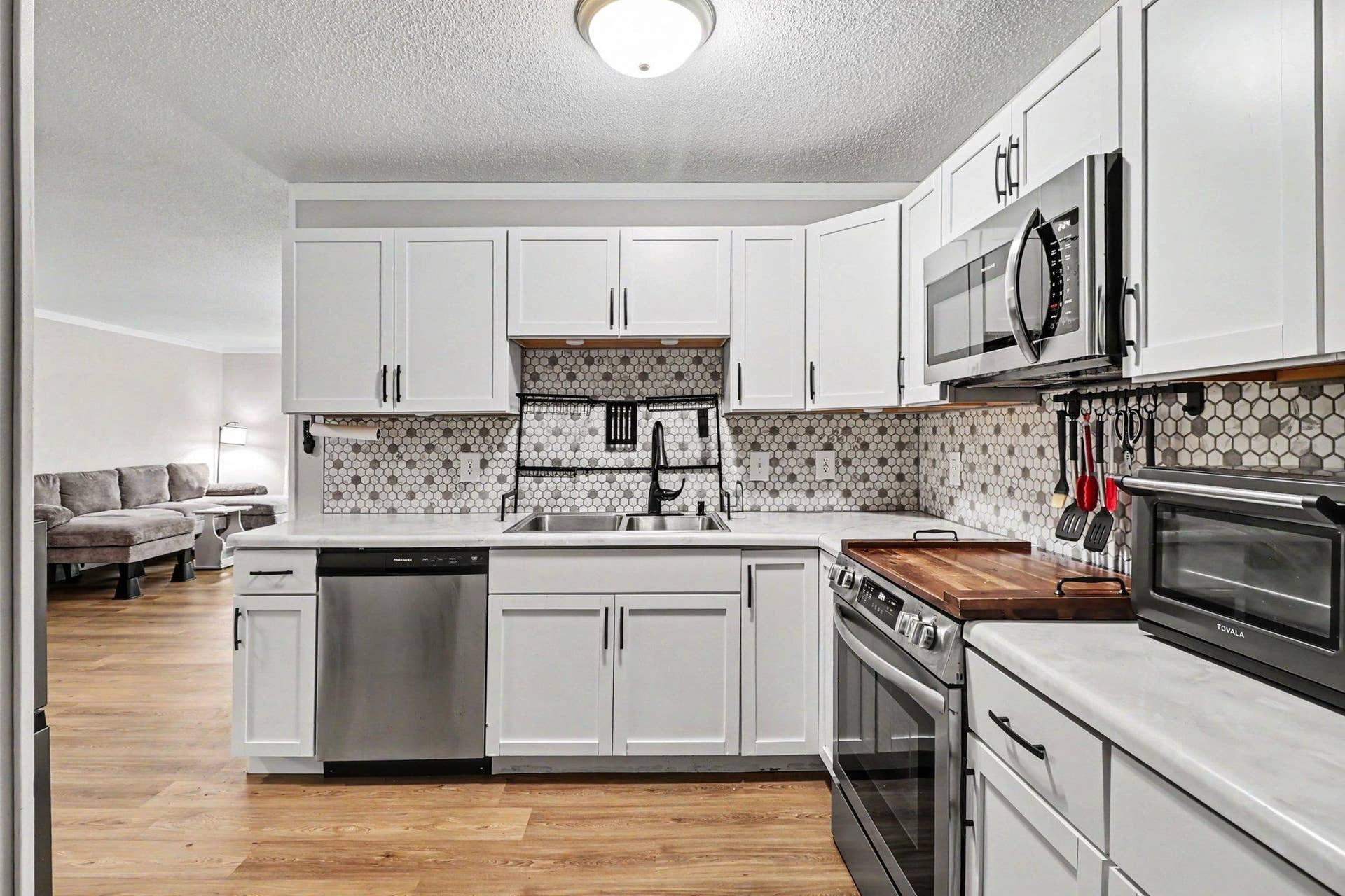 2227 Pinehurst Street, Stillwater, MN 55082 2227 Pinehurst Street, Stillwater, MN 55082
