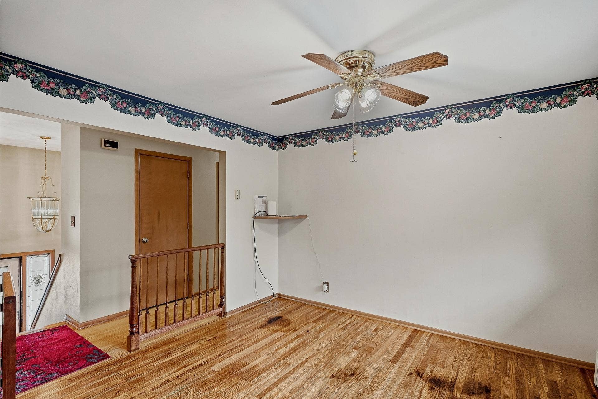 1885 Manton Street, Maplewood, MN 55109 Dining