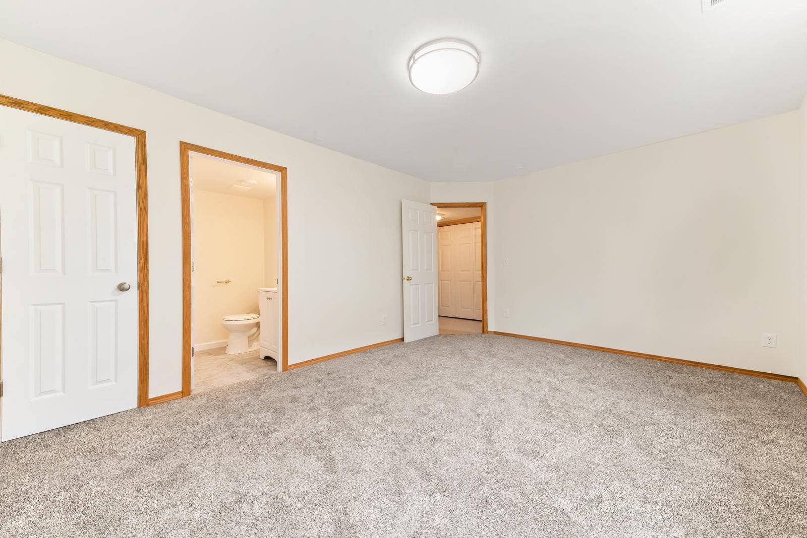 15726 Frisian Lane, Apple Valley, MN 55124 15726 Frisian Lane, Apple Valley, MN 55124